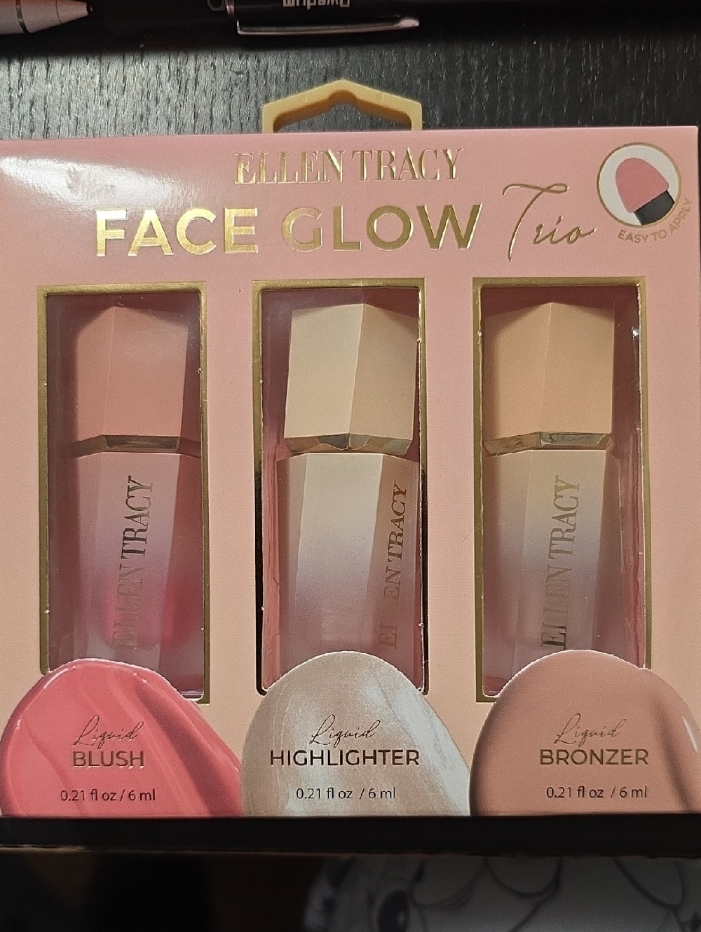 Ellen Tracy Face Glow Trio - Pink Liquid Blush, Highlighter & Bronzer